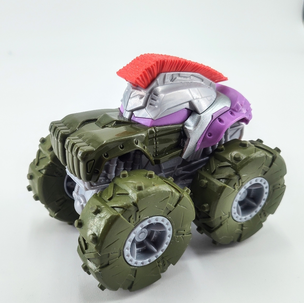 Monster Truck Hull Smash Truck